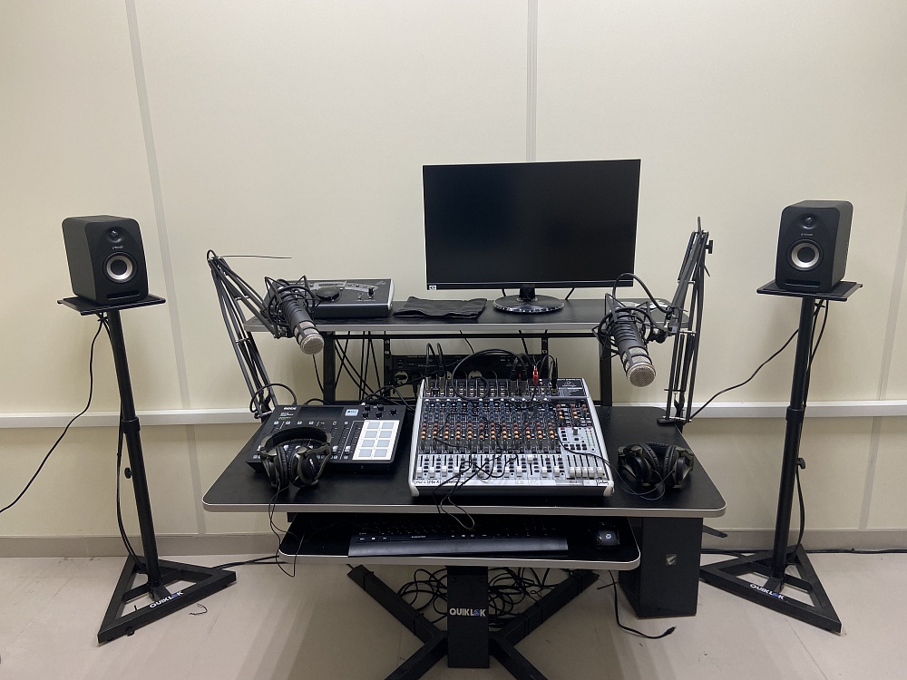 Radio broadcasting film studios